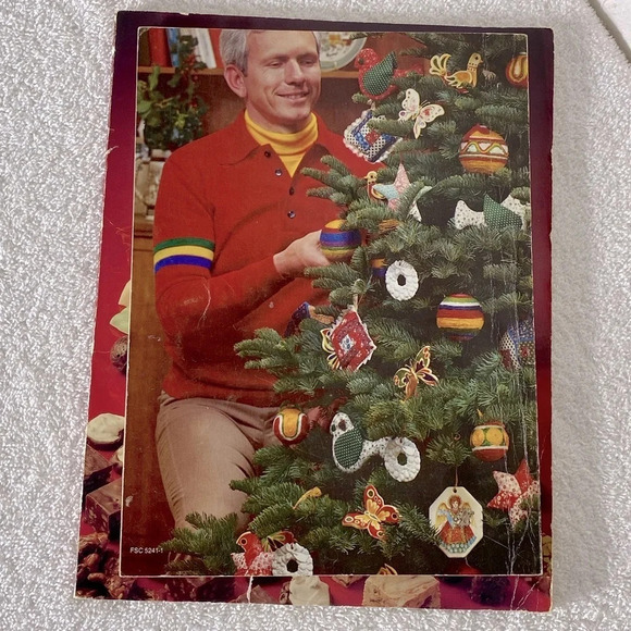 Vintage Cookbooks x2 Beautiful Holiday Ideas Candy & Candy Molding - Picture 4 of 11